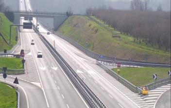 immagine della webcam nei dintorni di Niella Belbo: webcam Magliano Alpi