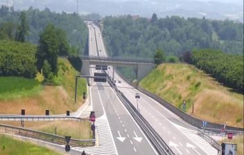 immagine della webcam nei dintorni di Bra: webcam Magliano Alpi