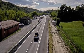 immagine della webcam nei dintorni di Cerretto Langhe: webcam Priero