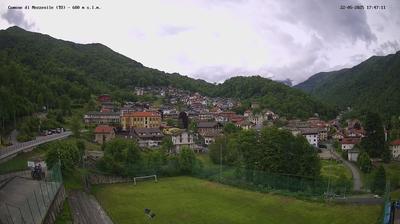 immagine della webcam nei dintorni di Ala di Stura: webcam Mezzenile