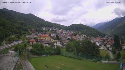 immagine della webcam nei dintorni di Ala di Stura: webcam Mezzenile