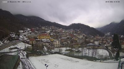 immagine della webcam nei dintorni di Usseglio: webcam Mezzenile