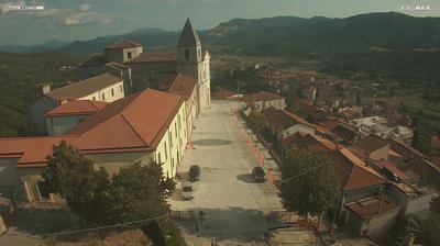 immagine della webcam nei dintorni di Castelsaraceno: webcam Marsico Nuovo