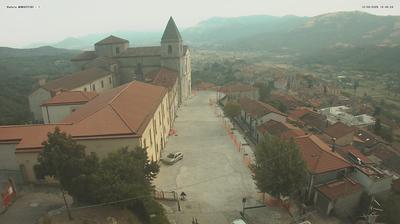 immagine della webcam nei dintorni di Teggiano: webcam Marsico Nuovo