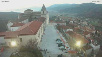 immagine della webcam nei dintorni di Padula: webcam Marsico Nuovo