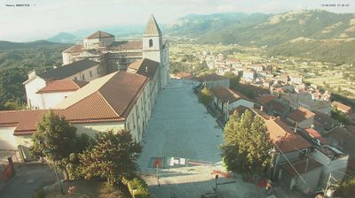 immagine della webcam nei dintorni di Teggiano: webcam Marsico Nuovo