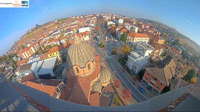 immagine della webcam nei dintorni di Cerretto Langhe: webcam Alba