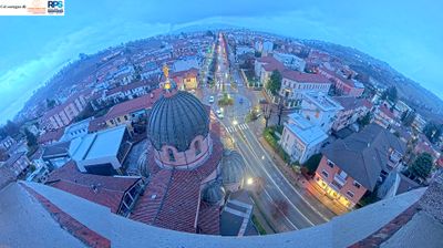 immagine della webcam nei dintorni di Cerretto Langhe: webcam Alba