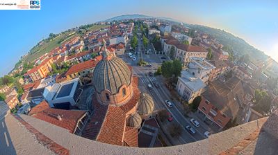 immagine della webcam nei dintorni di Sinio: webcam Alba