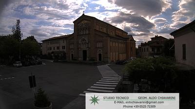 immagine della webcam nei dintorni di Fornovo di Taro: webcam Bardi