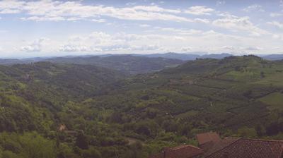 immagine della webcam nei dintorni di Magliano Alfieri: webcam Lequio Berria