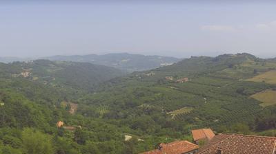 immagine della webcam nei dintorni di Cossano Belbo: webcam Lequio Berria