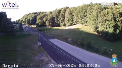 immagine della webcam nei dintorni di Petrella Salto: webcam Sante Marie