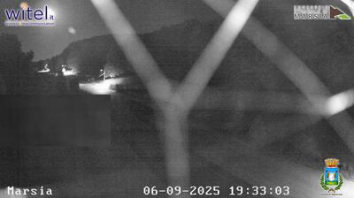 immagine della webcam nei dintorni di Lucoli: webcam Sante Marie