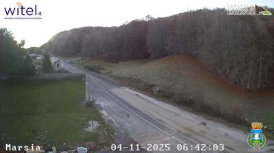 immagine della webcam nei dintorni di Civitella Roveto: webcam Sante Marie