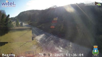 immagine della webcam nei dintorni di Civitella Roveto: webcam Sante Marie