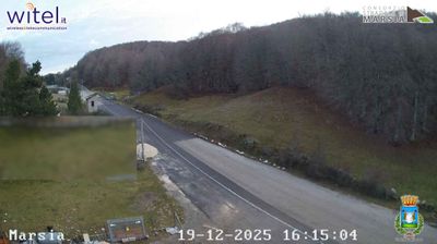 immagine della webcam nei dintorni di Campo Felice: webcam Sante Marie