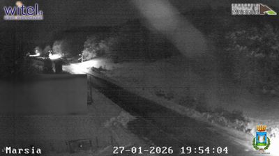 immagine della webcam nei dintorni di Rocca di Cambio: webcam Sante Marie