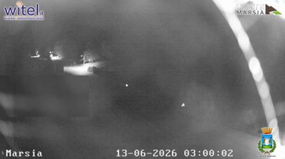 immagine della webcam nei dintorni di Rocca di Mezzo: webcam Sante Marie
