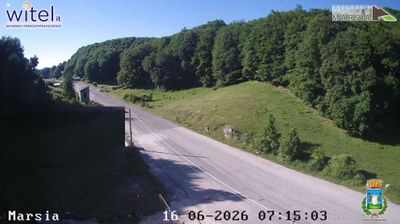 immagine della webcam nei dintorni di Rocca di Cambio: webcam Sante Marie