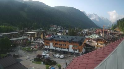immagine della webcam nei dintorni di Campo Carlo Magno: webcam Rifugio Viviani