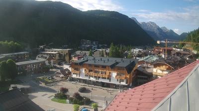 immagine della webcam nei dintorni di Vermiglio: webcam Rifugio Viviani