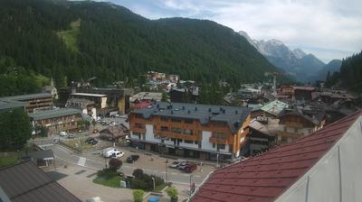 immagine della webcam nei dintorni di Dimaro Folgarida: webcam Rifugio Viviani
