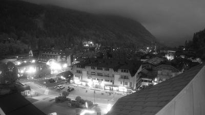 immagine della webcam nei dintorni di Carisolo: webcam Rifugio Viviani