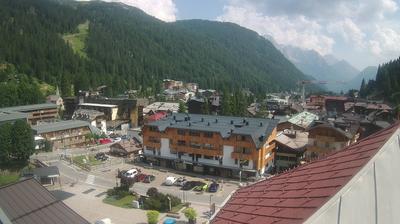 immagine della webcam nei dintorni di Cunevo: webcam Rifugio Viviani