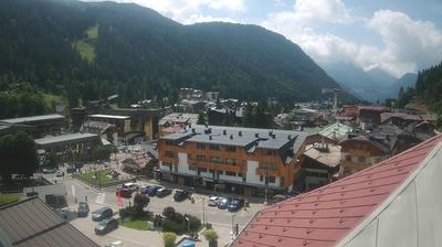 immagine della webcam nei dintorni di Passo Groste': webcam Rifugio Viviani