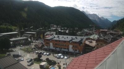 immagine della webcam nei dintorni di Ghiacciaio Presena: webcam Rifugio Viviani