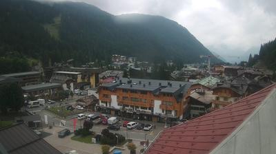 immagine della webcam nei dintorni di Marilleva: webcam Rifugio Viviani