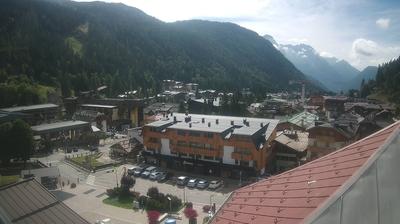 immagine della webcam nei dintorni di Madonna di Campiglio: webcam Rifugio Viviani