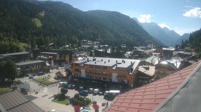 immagine della webcam nei dintorni di Passo Groste': webcam Rifugio Viviani