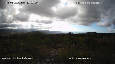 immagine della webcam nei dintorni di Capoiale: webcam Cagnano Varano