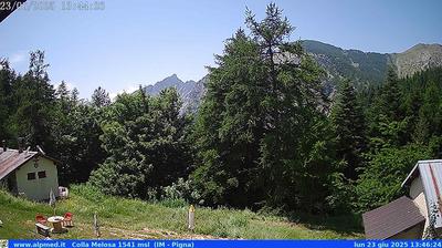 immagine della webcam nei dintorni di Badalucco: webcam Castel Vittorio