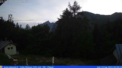 immagine della webcam nei dintorni di Dolceacqua: webcam Castel Vittorio