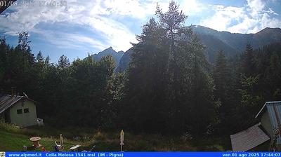 immagine della webcam nei dintorni di Cipressa: webcam Castel Vittorio