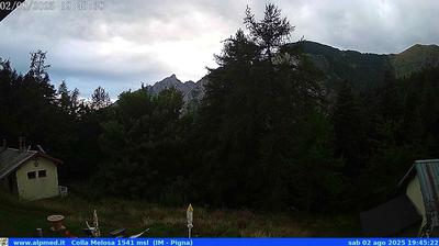 immagine della webcam nei dintorni di Taggia: webcam Castel Vittorio