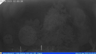 immagine della webcam nei dintorni di Triora: webcam Castel Vittorio