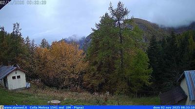 immagine della webcam nei dintorni di Triora: webcam Castel Vittorio