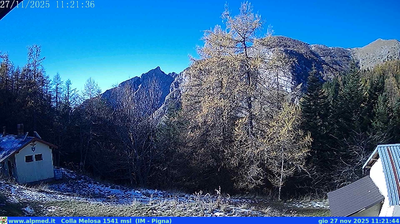 immagine della webcam nei dintorni di Monesi di Triora: webcam Castel Vittorio