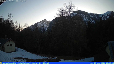 immagine della webcam nei dintorni di Ventimiglia: webcam Castel Vittorio