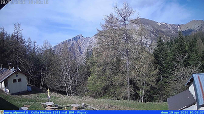 immagine della webcam nei dintorni di Dolceacqua: webcam Castel Vittorio