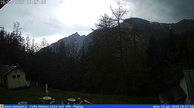 immagine della webcam nei dintorni di Badalucco: webcam Castel Vittorio