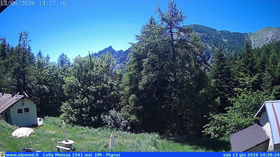 immagine della webcam nei dintorni di Mendatica: webcam Castel Vittorio