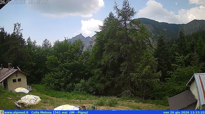 immagine della webcam nei dintorni di Ventimiglia: webcam Castel Vittorio