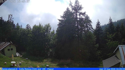 immagine della webcam nei dintorni di Monesi di Triora: webcam Castel Vittorio