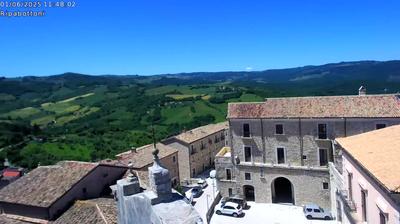 immagine della webcam nei dintorni di Torella del Sannio: webcam Ripabottoni
