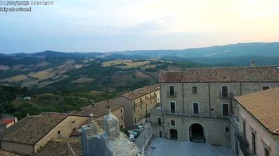 immagine della webcam nei dintorni di Schiavi di Abruzzo: webcam Ripabottoni